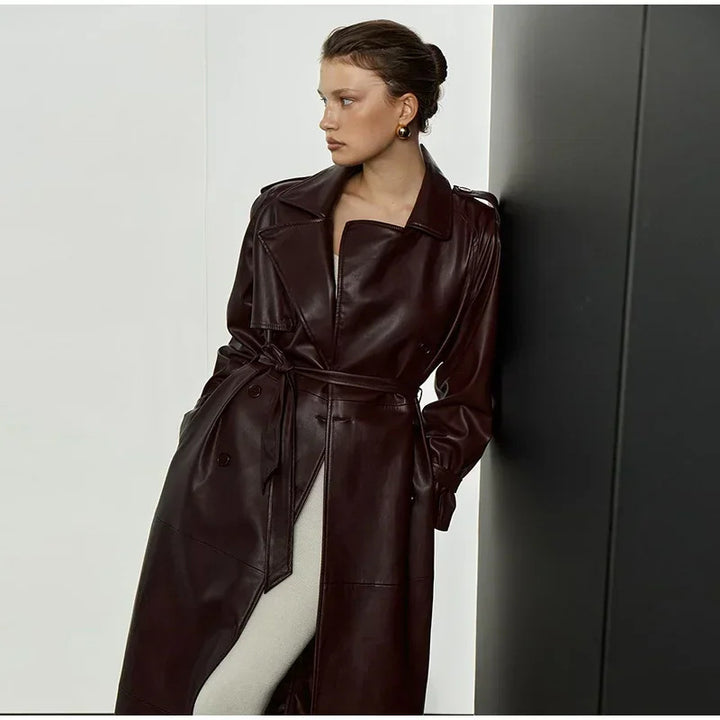 Kvinders moderigtige faux læder trench coat med bælte Stilla