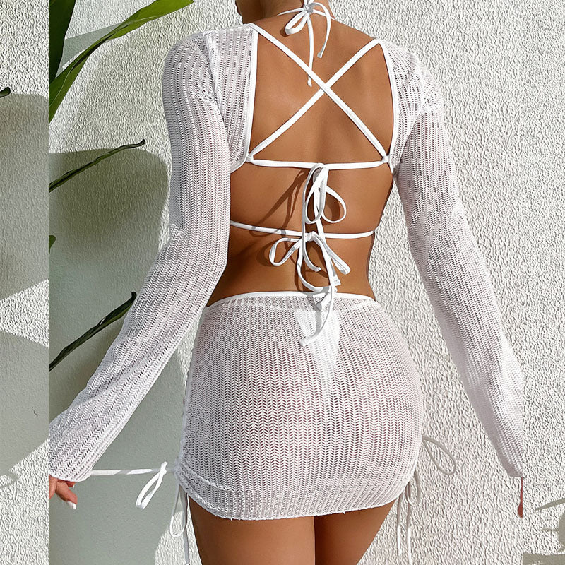 Dame badedragt af gennemsigtig net med moderne cut-out og lange ærmer Stilla