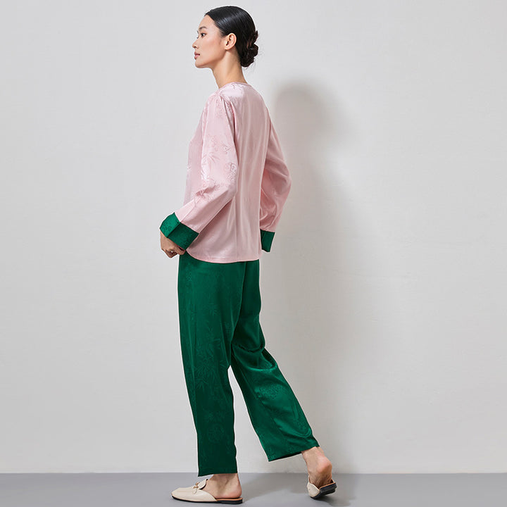 Dame Satin pyjamasæt med delikat blomsterdesign og elegante detaljer Stilla