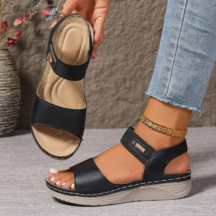 Dame komfortable Sandaler med justerbar rem og anatomisk fodseng-teknologi Stilla