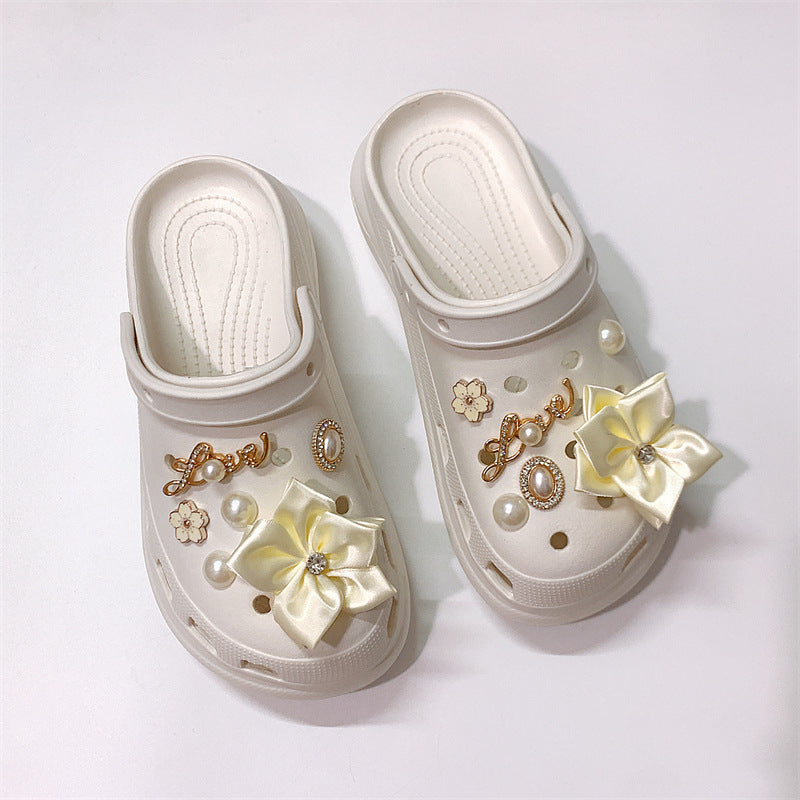 Damer Legesyge Clogs med elegant blomstersmykning og personlige accentuer Stilla