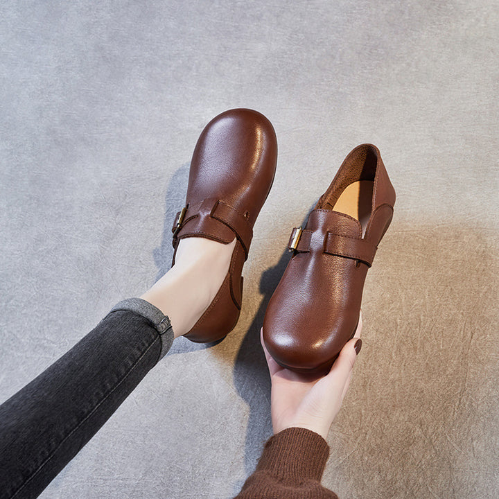 Dame læder slip-on clogs med smart spænde-detalje Stilla