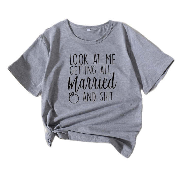Dame Casual Bryllup Humor T-shirt Stilla