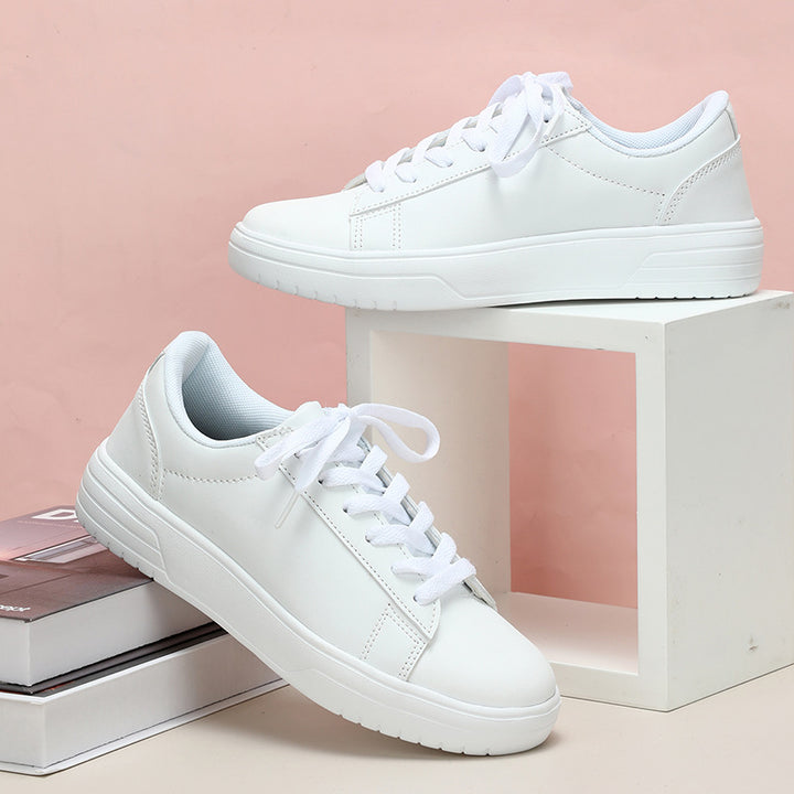 Dame Behagelige hverdagssneakers med skridsikker sål og sporty design Stilla
