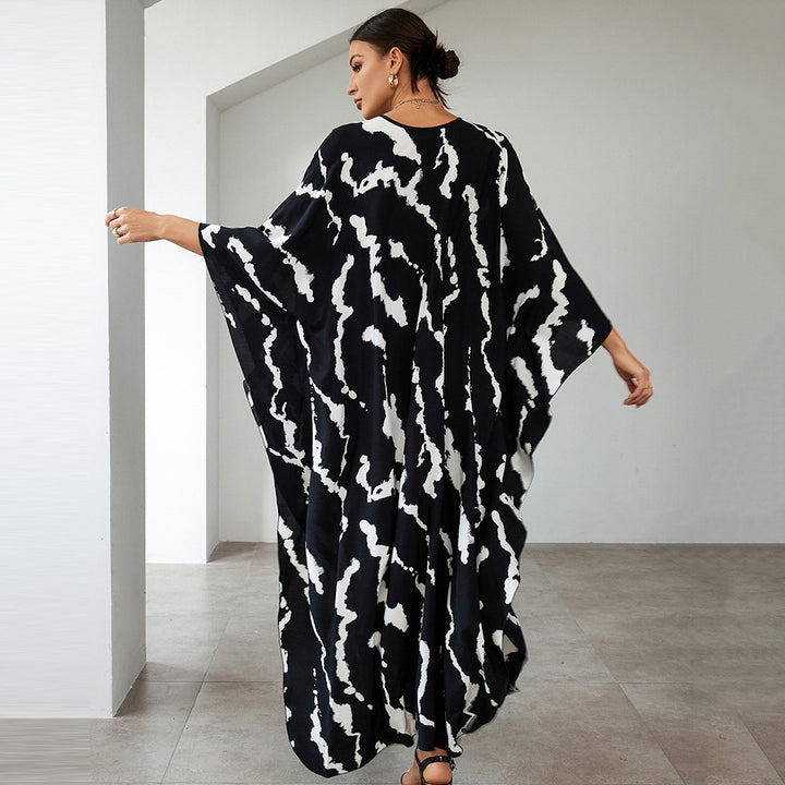 Dame Strandkaftan med elegant V-udskæring og farverigt mønster Stilla