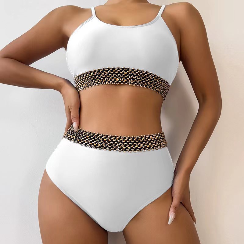 Dame Bikini-sæt med moderne design og elegant kant Stilla
