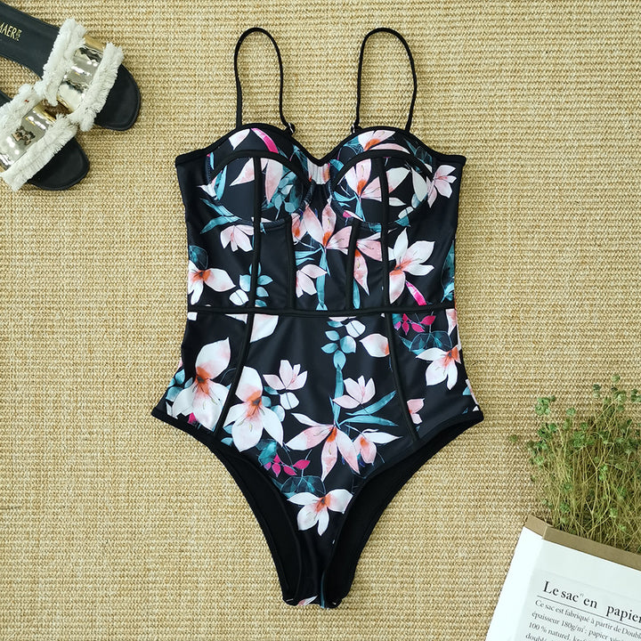 Dame Én-delt Badedragt med blomsterdesign og elegant bustier-indsats Stilla
