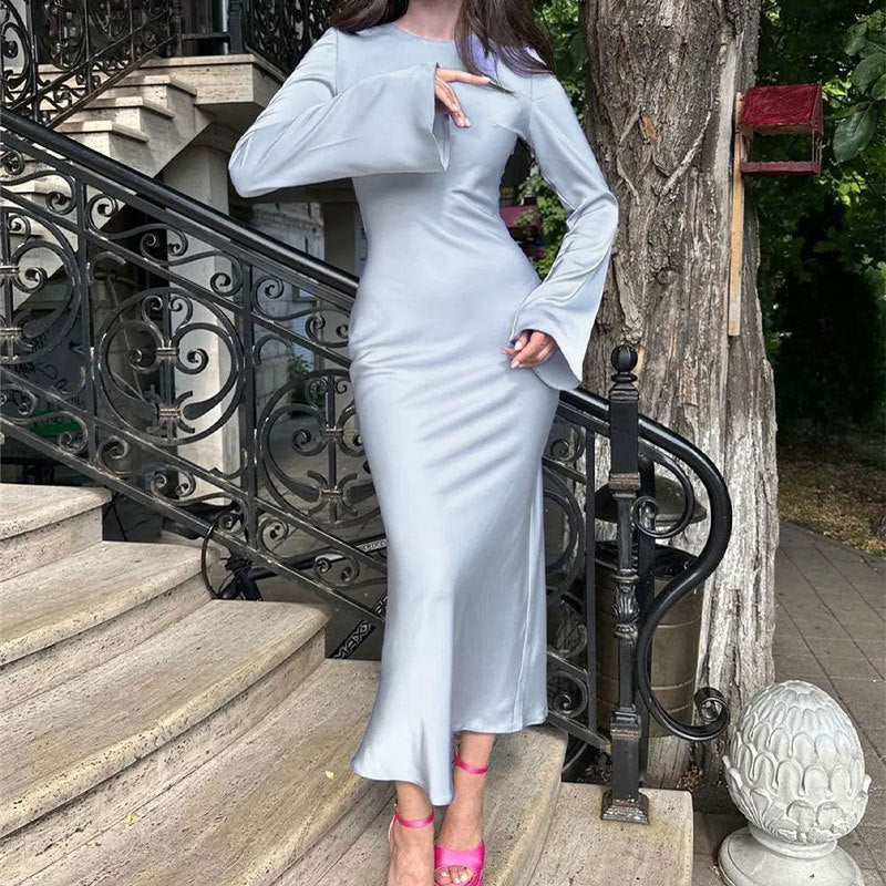 Dame maxikjole med elegante ærmelbånd og tætsiddende snit Stilla