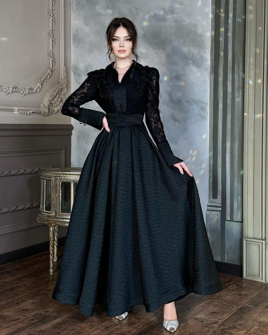 Dame Elegant Maxikjole med Spidsærmer og Taljebælte Stilla