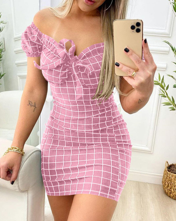 Stilla | Off Shoulder Wrap Bryst Bodycon Mini Kjole
