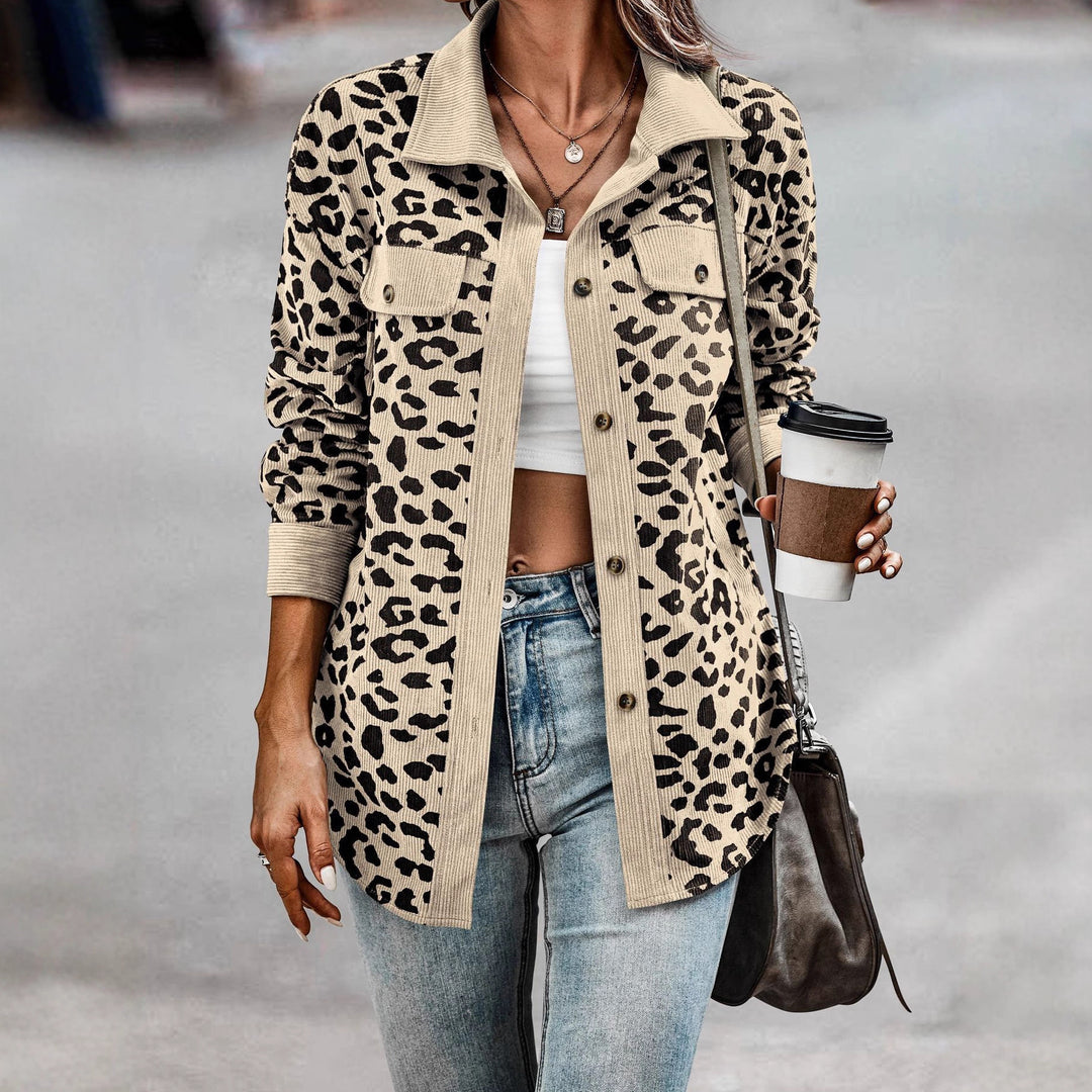 Dame Trendy Cord Jakke med Leo Print og Brystlommer Stilla