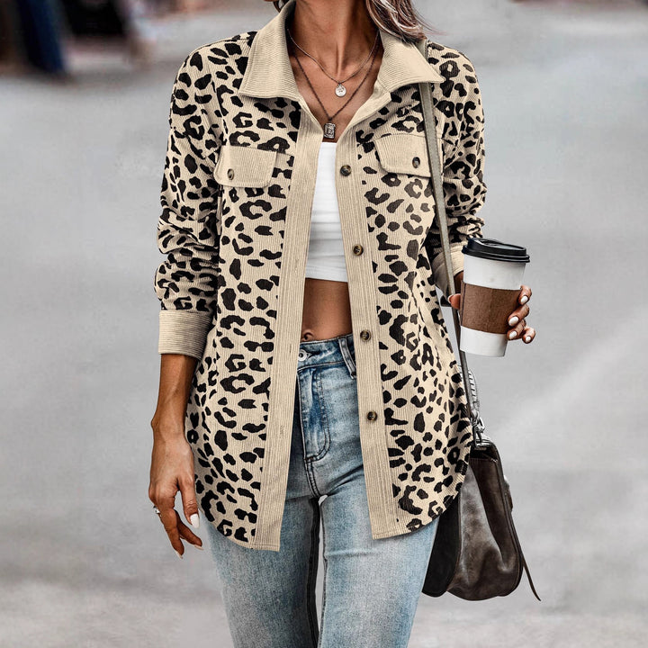 Dame Trendy Cord Jakke med Leo Print og Brystlommer Stilla