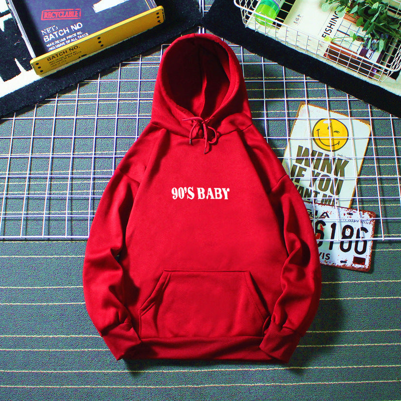 Dame hoodie med iøjnefaldende 90'er print Skovae