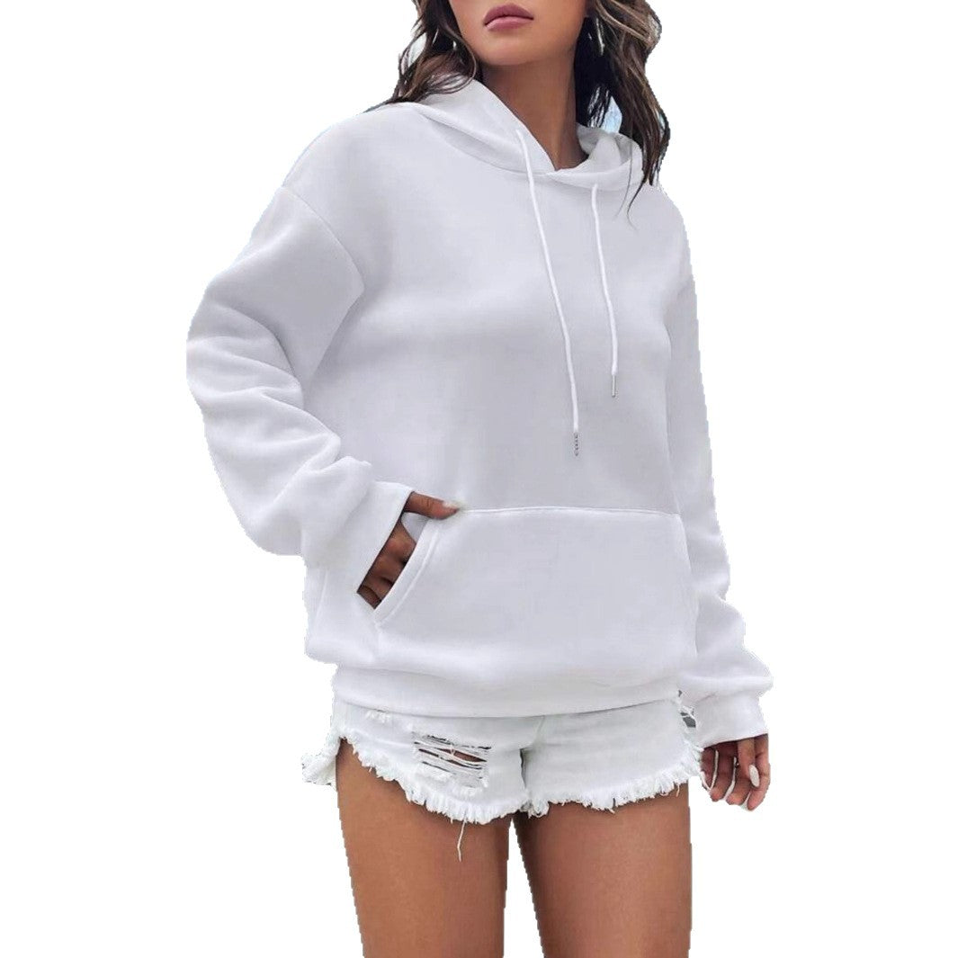 Damehoodie med casual pasform og praktisk kengurulomme Skovae