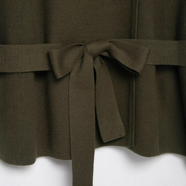 Kvinders afslappede cardigan med taljebælte og elegante knapdetaljer Stilla