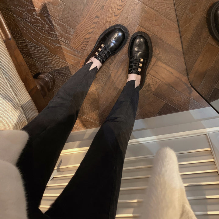 Femme Elegante Snørel-Oxfords med dekorative knapper Stilla