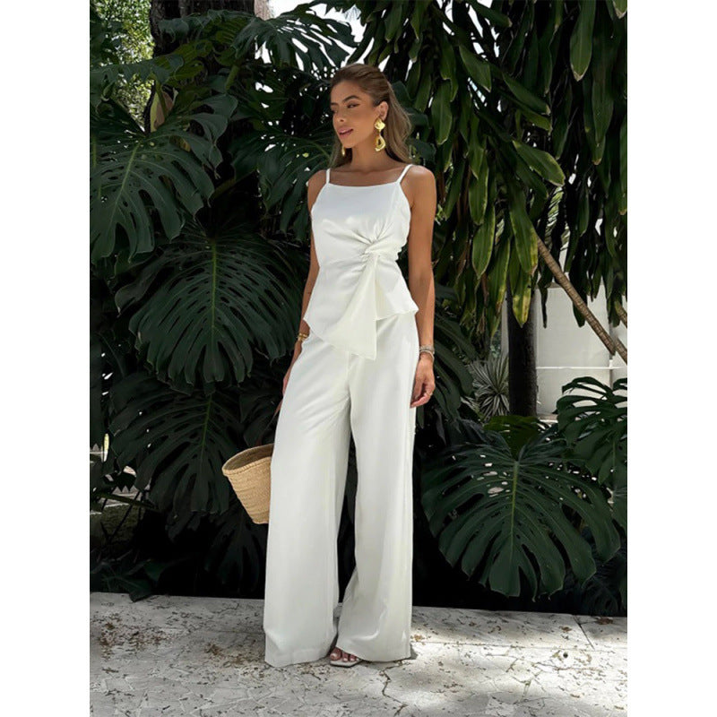 Dame elegant lounge-sæt med smart drapering Stilla