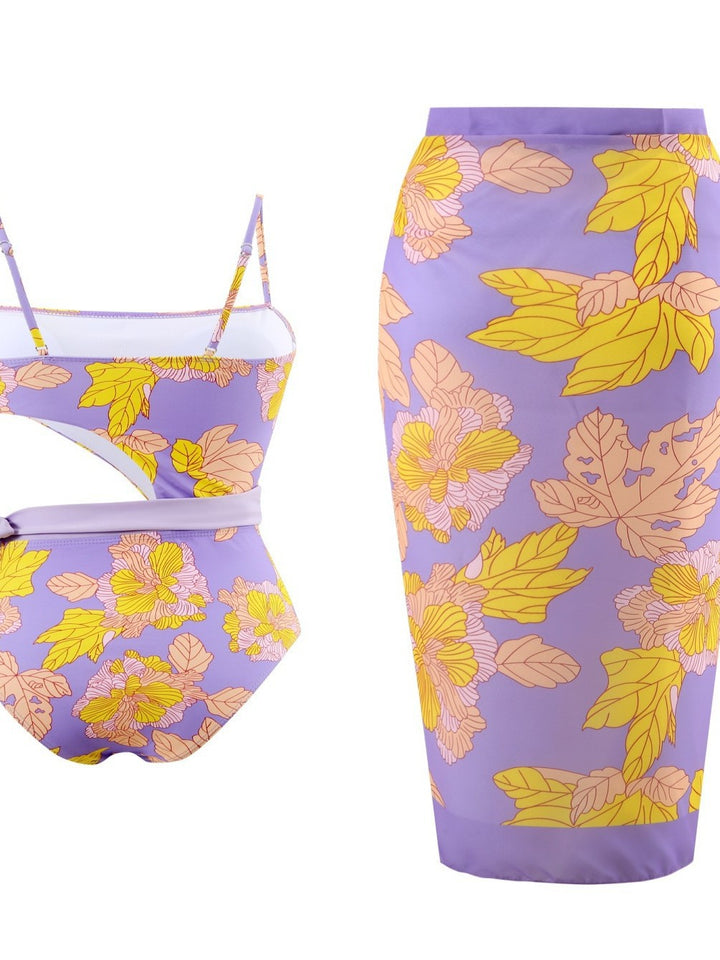 Dame ét-styks badedragt med moderigtig indviklet nederdel og blomsterdesign Stilla