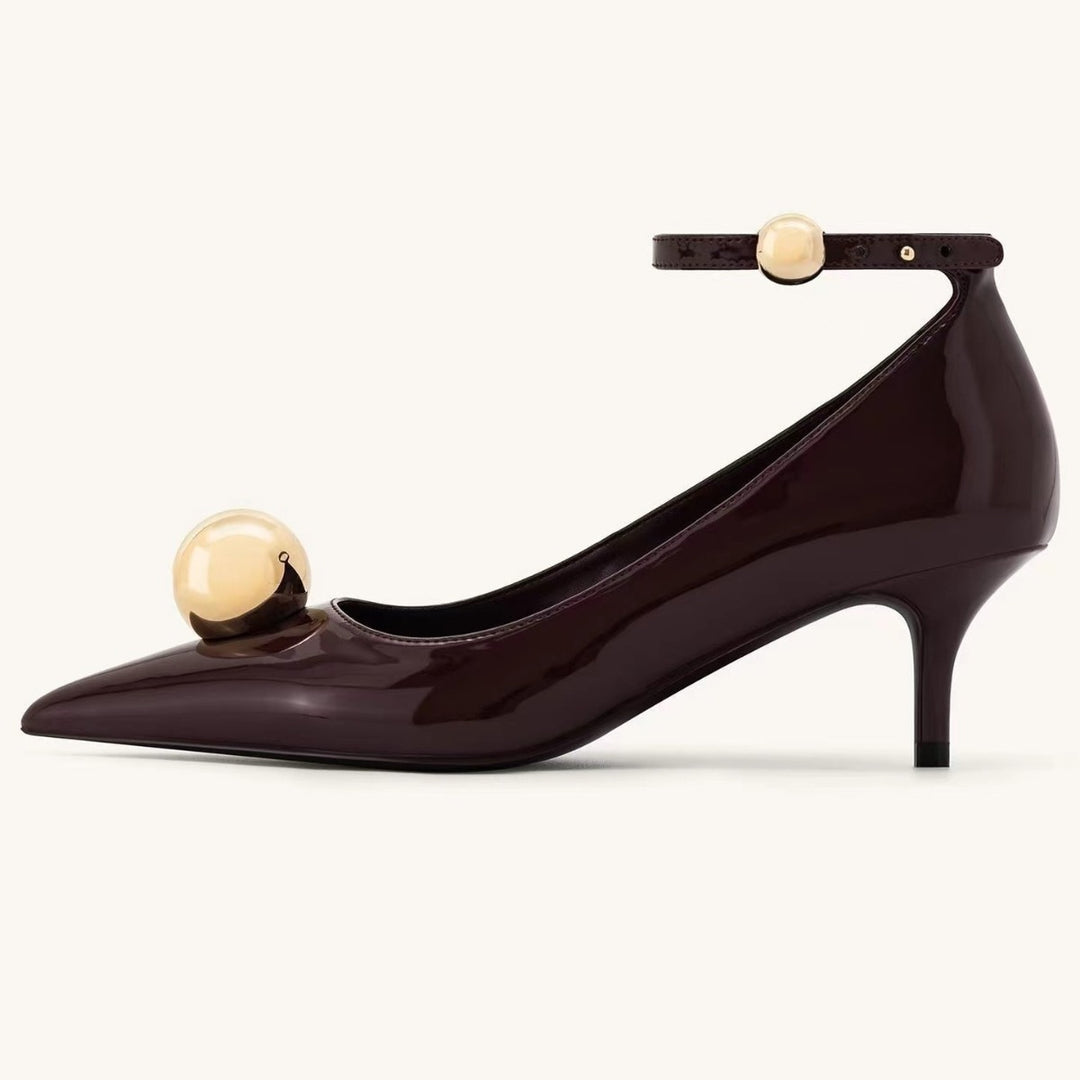 Femme Elegante Spids-Tå Ankelrem Hæle med Metalldetail Stilla