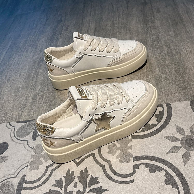 Dame mode sneakers med robust plateau og stilfuld stjernedesign Stilla