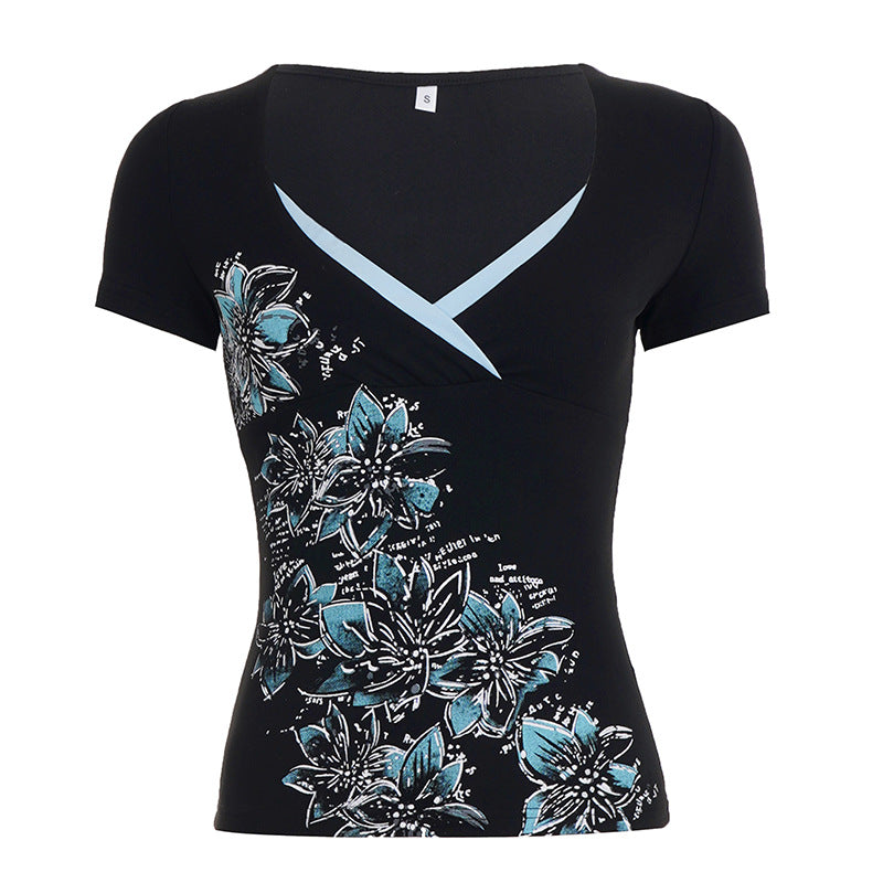 Dame figursyet T-shirt med blomstertryk og V-hals Skovae