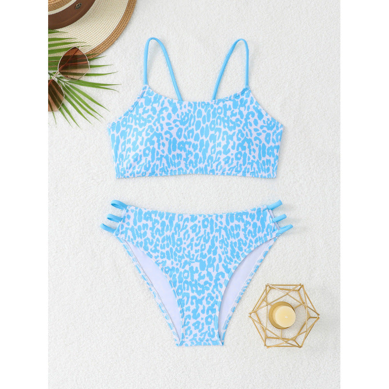 Femme to-delt Leopardskind-mønster bikini-sæt med stilfulde cut-out-detaljer Stilla