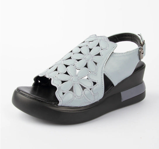 Dame Plateau-sandaler med elegant blomsterdesign og komfortabel sål Stilla