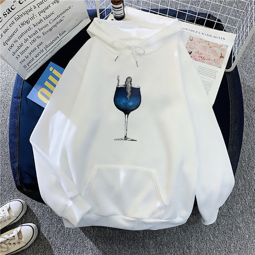 Kvinders hoodie med kreativ cocktail design Skovae