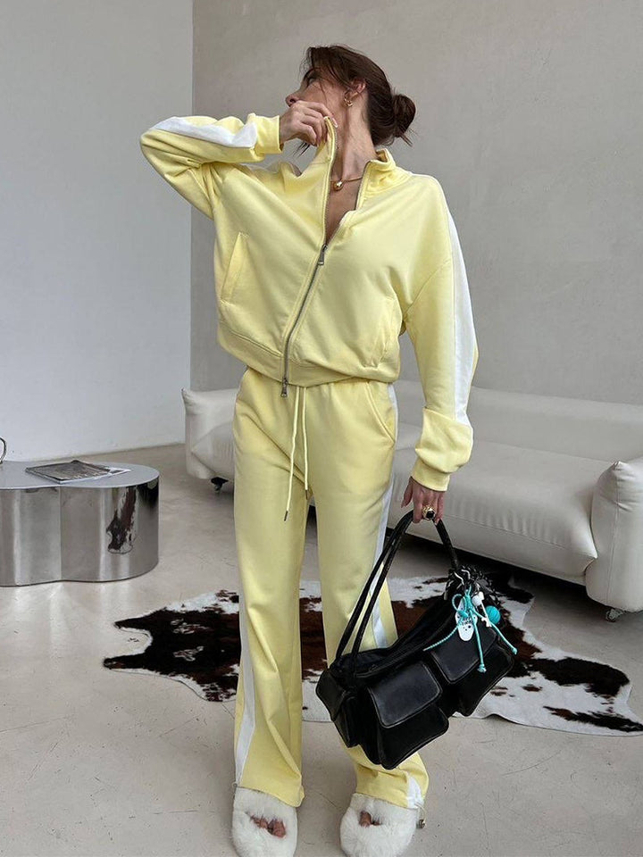 Kvindernes sporty loungewear sæt med moderne lynlås Skovae