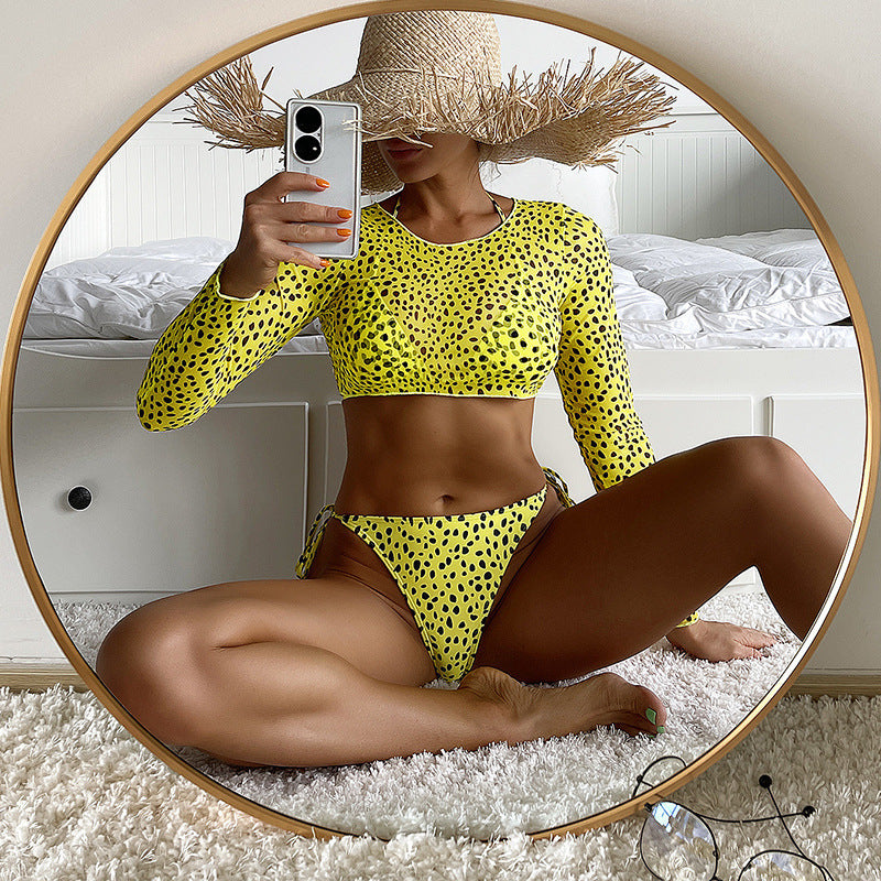 Damer Langærmet bikini med moderne marmorprint Skovae