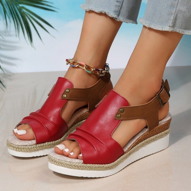 Dame Komfortable Sandaler med elegant remdesign og åndbar sål Stilla
