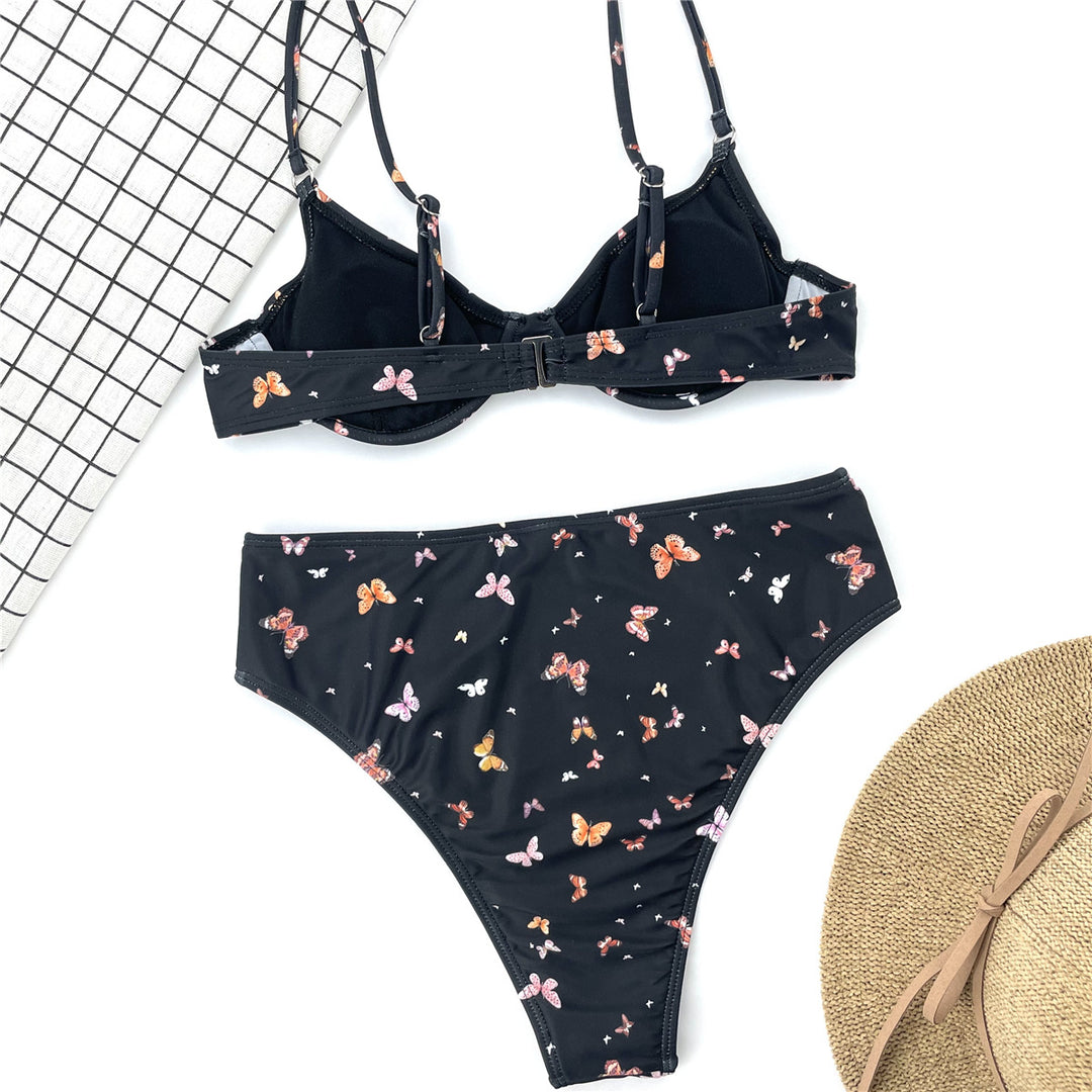 Damer Højt skåret bikini med romantisk sommerfuglemønster og justerbare stropper Stilla