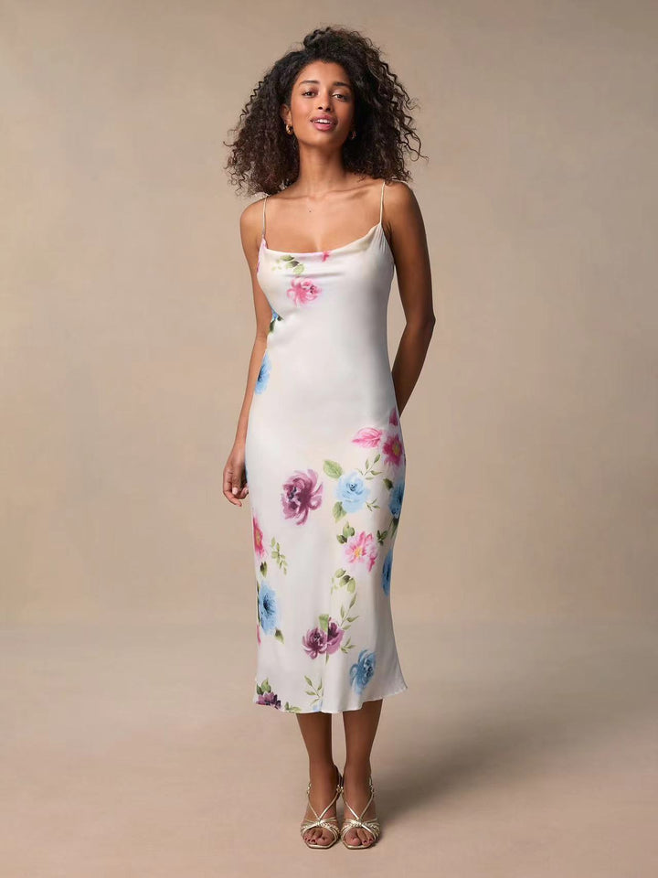 Dame blomsterkjole i minimalistisk design Stilla