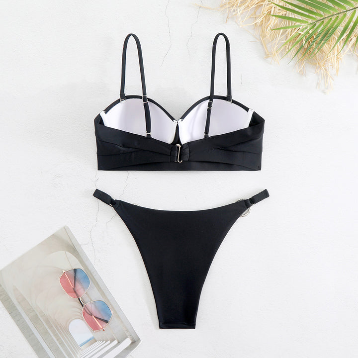 Dame Bikini-sæt med elegant bustier-top og moderigtigt ringdetalje Stilla