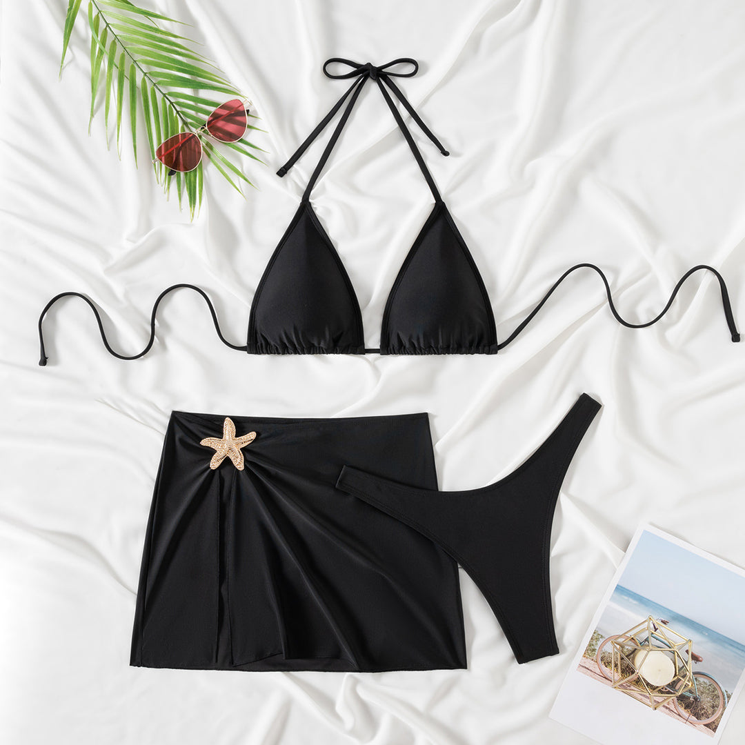 Dame Bikini med elegant indpaknings nederdel og dekorativ musling- applikation Skovae