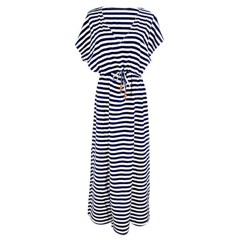 Dame Strandkimono med moderne indpakningsdesign og asymmetrisk kant Stilla