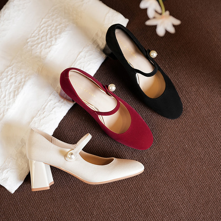 Femme Mary Jane Block Heel sko med elegant perle-detalje Stilla