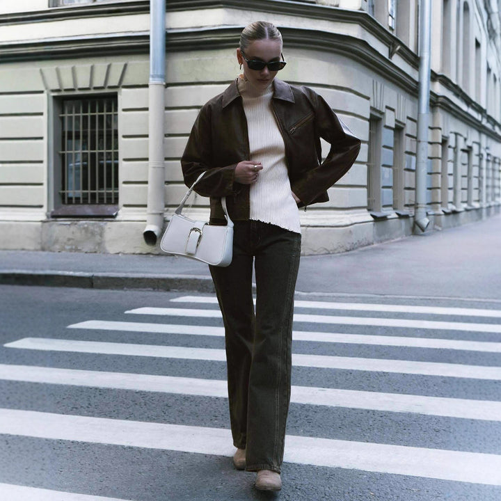 Dame elegant kort læderjakke med moderne lynlås Stilla