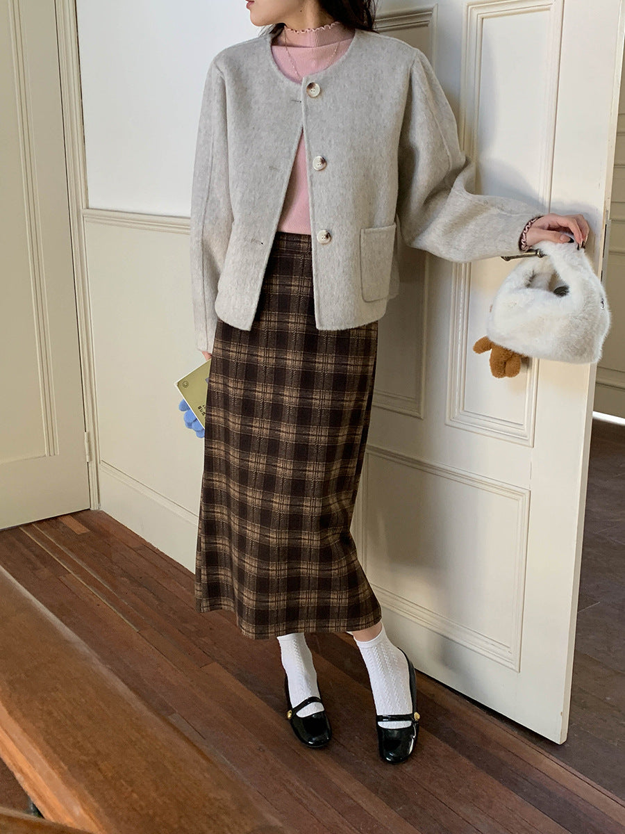 Kvinders bløde og fashionable cardigan med klassiske knapdetaljer Stilla