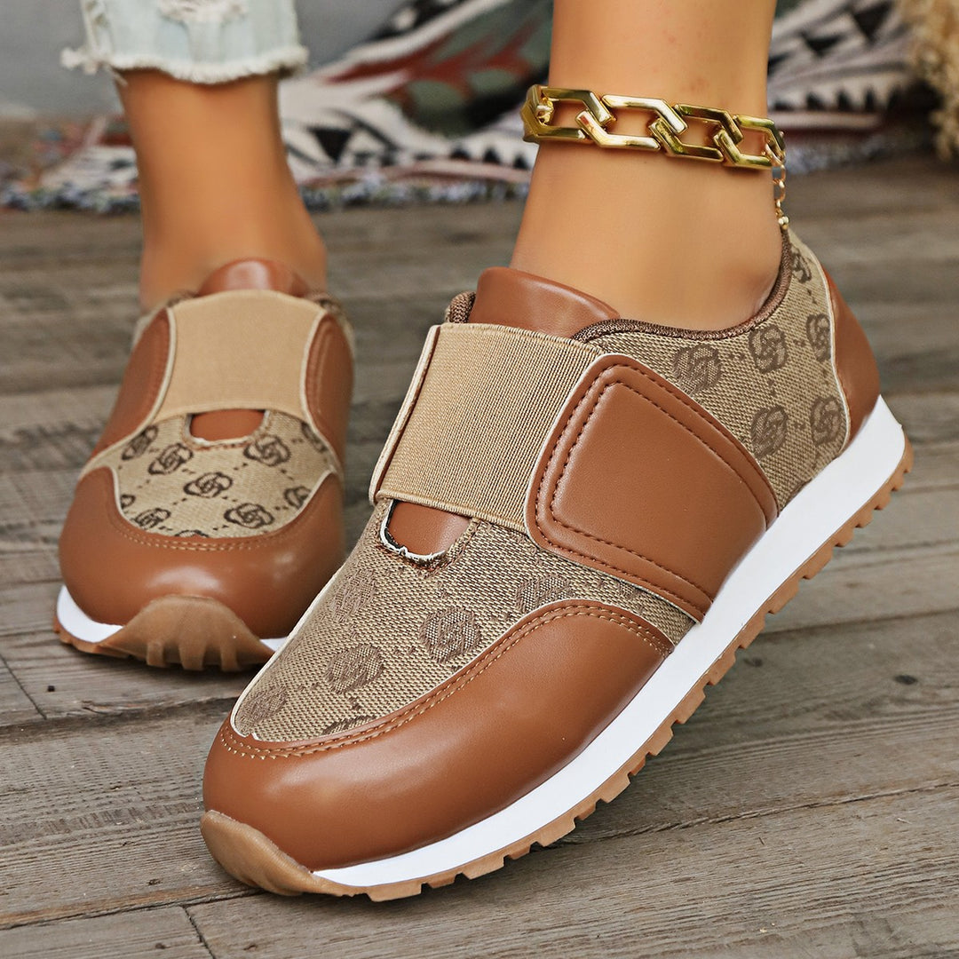 Dame Slip-On Sneakers med elastisk rem og fashionable materiale mix Stilla