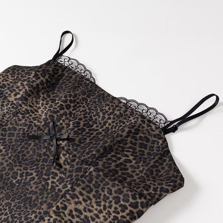 Dame Satin-Cami-top med spidsekanter og dekorativt sløjfedetalje Stilla