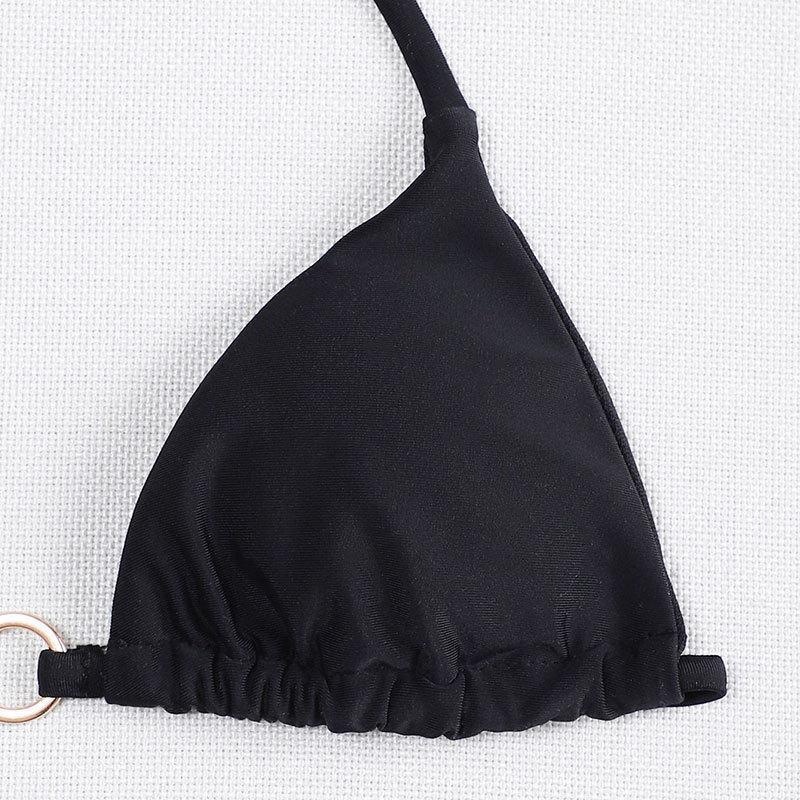 Dame triangel-bikini med elegant ringdekoration Skovae