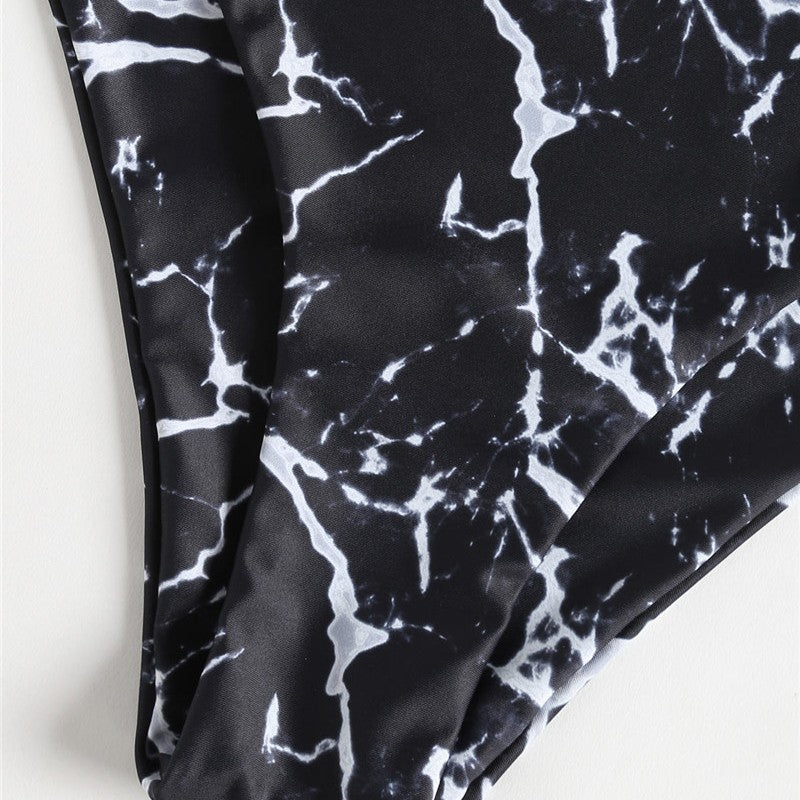 Dame bandeau-bikini med elegant marmor mønster Skovae