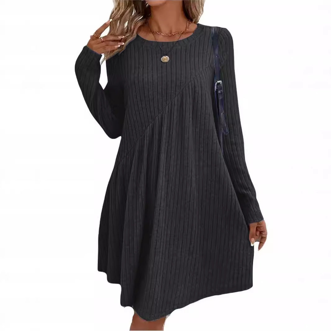 Dame longsleeve kjole med asymmetrisk snit og ribstruktur Stilla