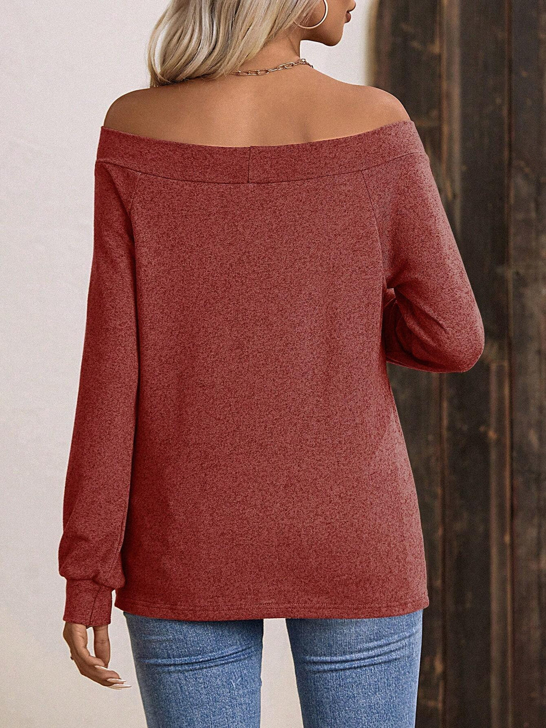 Dame afslappet Off-Shoulder Langærmet shirt med asymmetrisk kant og fin Jersey-stof Stilla
