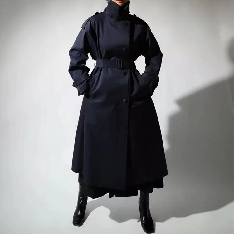 Dame Trenchcoat med moderne snit og elegant talje Stilla