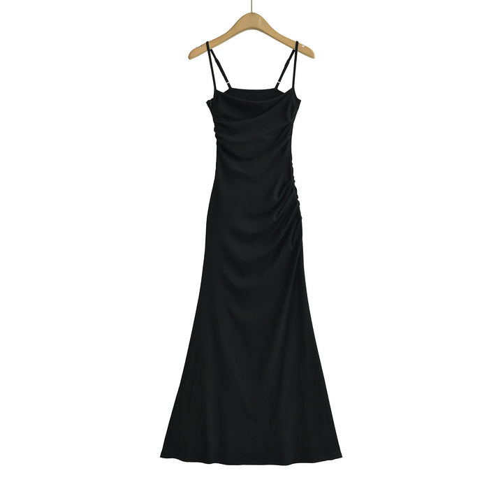 Dame elegant Maxikjole med raffinerede draperinger og svajende kant Stilla
