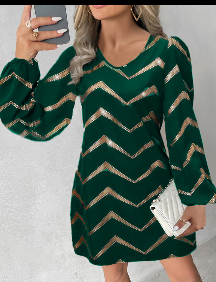 Dame stilfuld mini-kjole med skinnende zigzag-mønstre og puffærmer Stilla