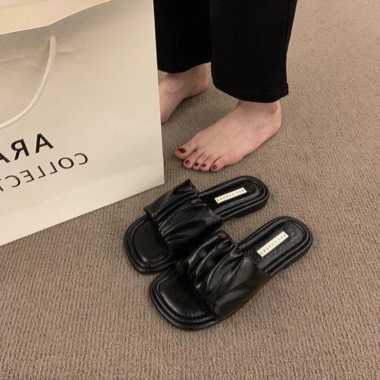 Dame modiske flad hæl sandaler med elegant volangdesign og behagelig sål Stilla