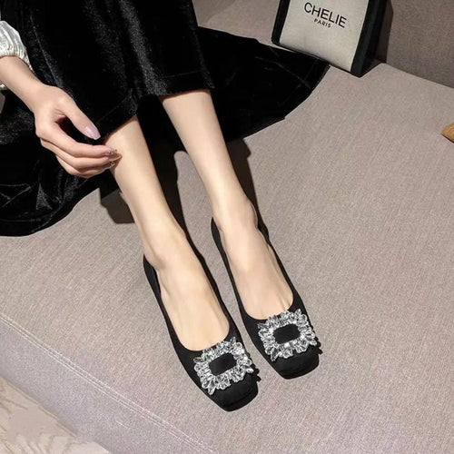 Dame Smarte Ballerinas med glitrende smykkedetalje og komfortabelt fodseng Stilla